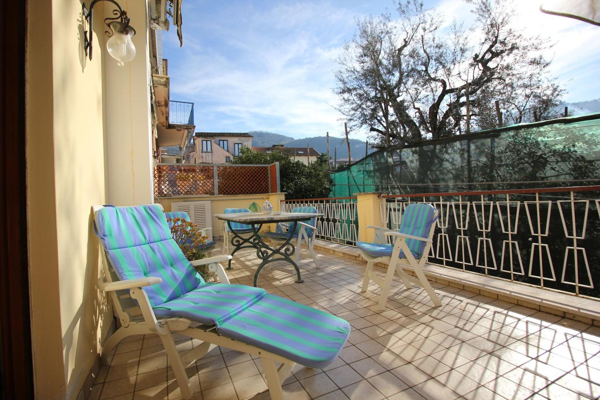 Domus Marziale Apartment Sorrento Exterior photo
